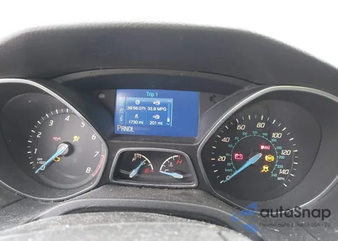 2014 Ford Focus Se z USA, uszkodzony, nr VIN 1FADP3K24EL319426